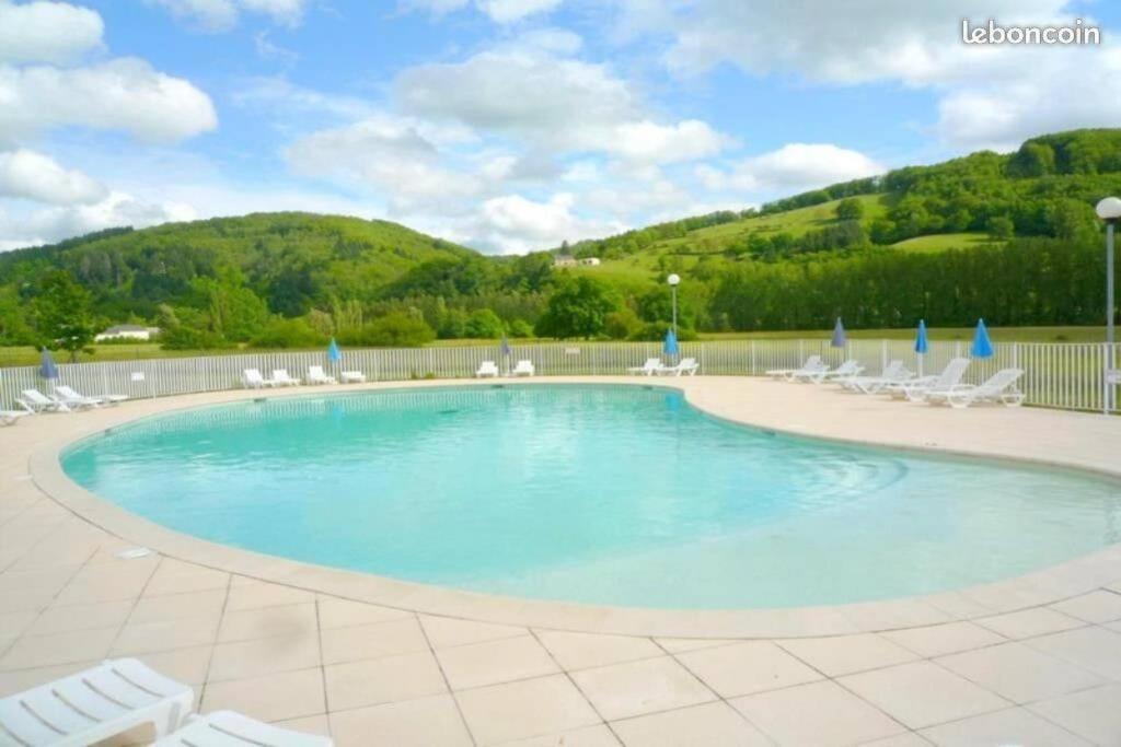 T3 La Savane Saint Geniez D'Olt 2 Piscines Chauffees Dans Une Charmante Residence De Vacances Exterior photo